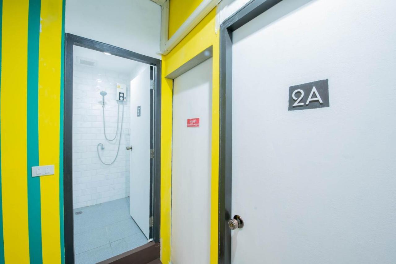 Elixir Hostel Бангкок Экстерьер фото